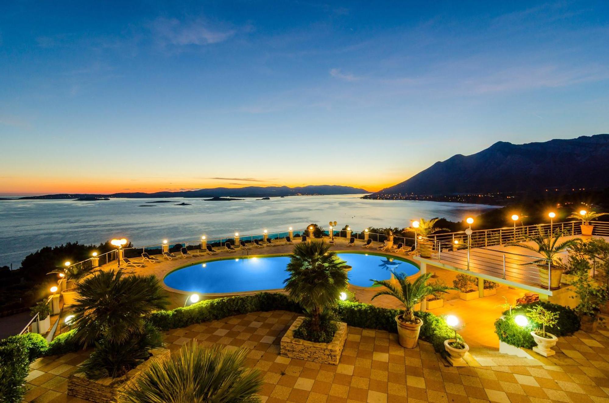 Hotel Pansion Villa Antonio أوروبيتش المظهر الخارجي الصورة