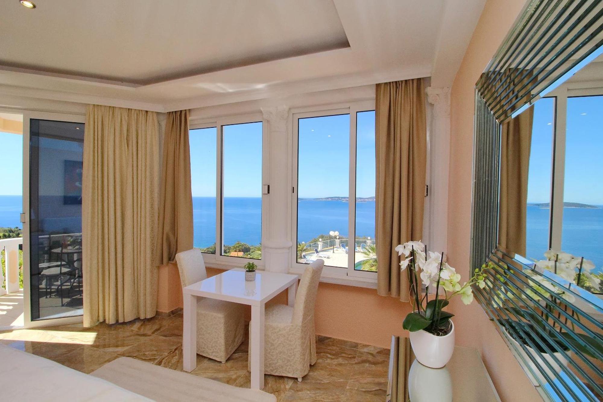 Hotel Pansion Villa Antonio أوروبيتش المظهر الخارجي الصورة